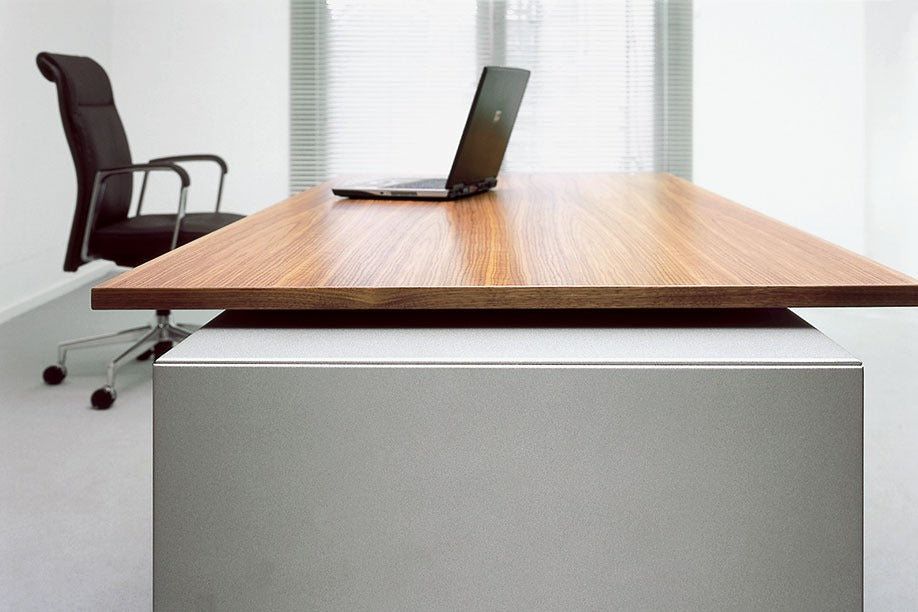 Impuls Executive Desk by MATSU, office desk – view 4