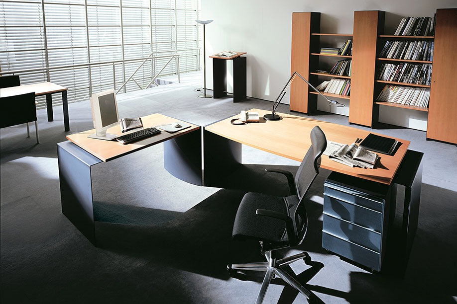 Impuls Executive Desk by MATSU, office desk – view 5